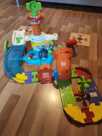 Aéroport tut tut bolide