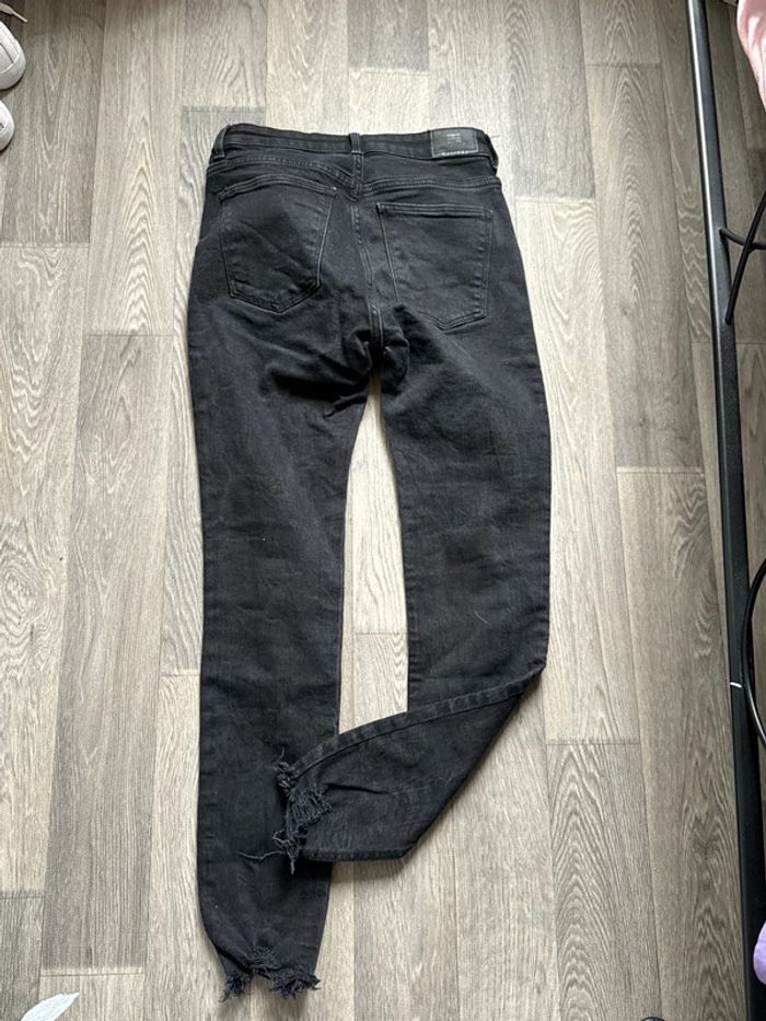 Skinny de chez Bershka - photo numéro 6