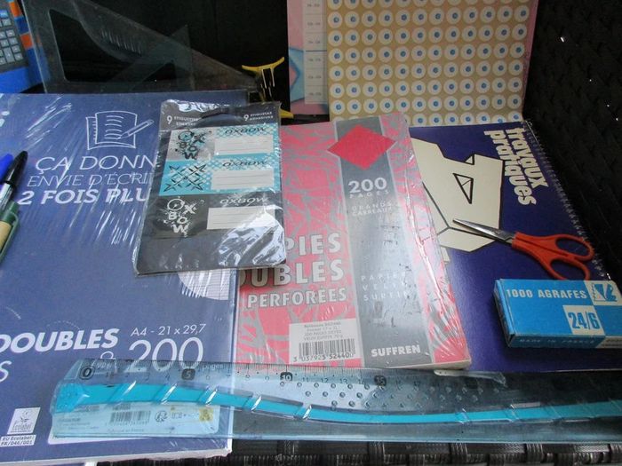 lot cartable 38X30+28 articles - photo numéro 4