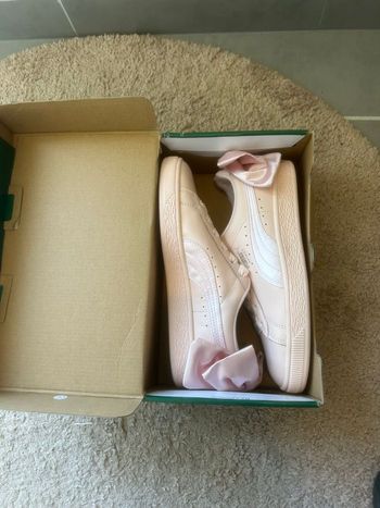 Baskets puma rose pale neuves pointure 37