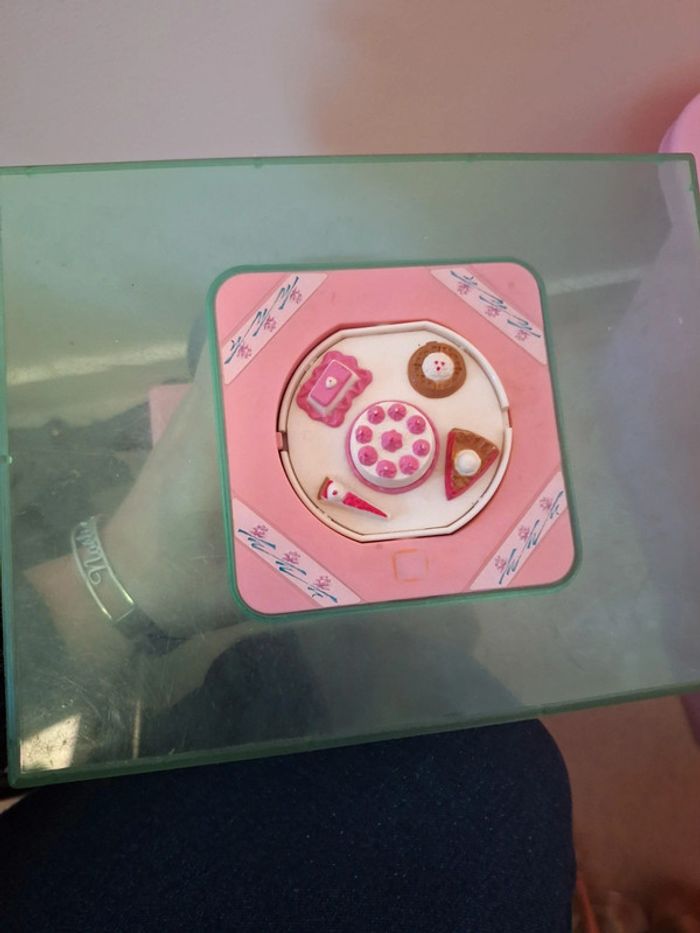 La table barbie vintage avec le repas - photo numéro 3