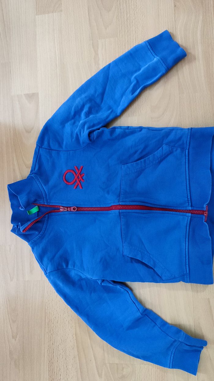 veste sweat benetton 6 7 ans - photo numéro 2