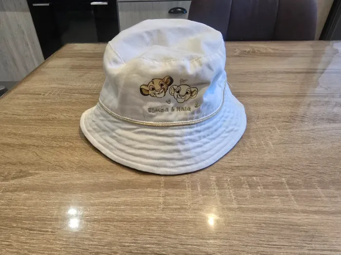 Bob chapeau nala roi lion
