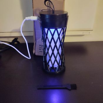 Lampe anti moustique