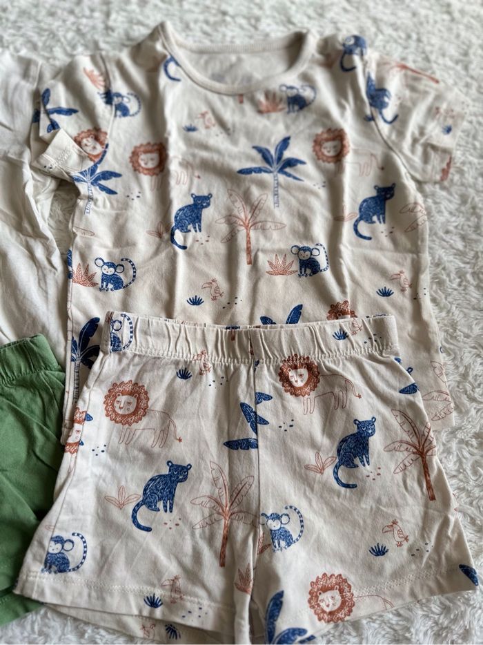 Lot de deux pyjamas deux pièces 24 mois - photo numéro 2