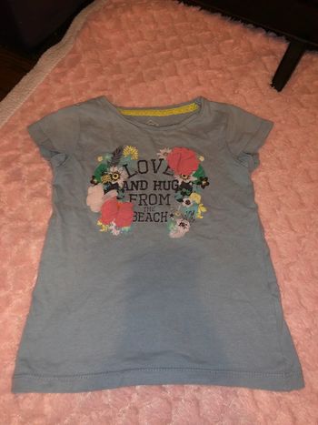 taille 4 ans  en très très bonne état