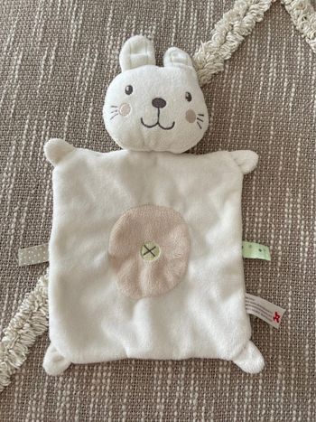 Peluche doudou plat 22cm Nicotoy lapin blanc et beige très bon état
