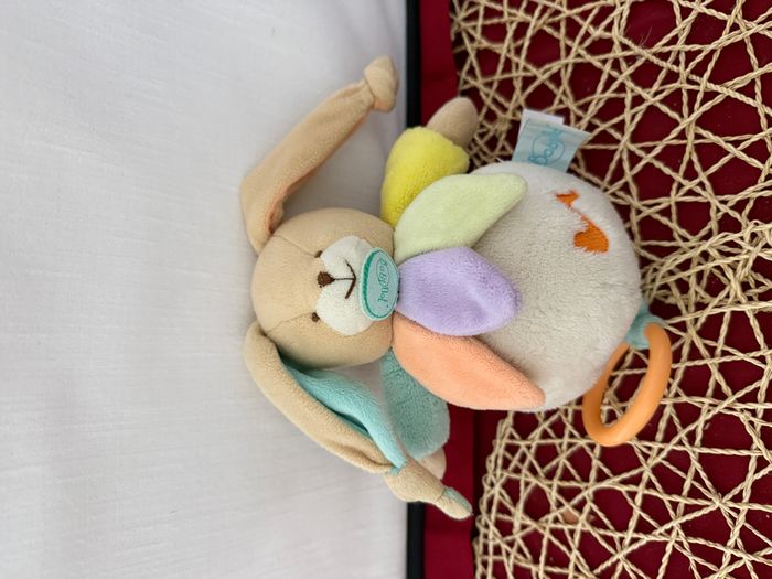 Peluche Musicale Lapin Arc-en-ciel / Ours Oscar