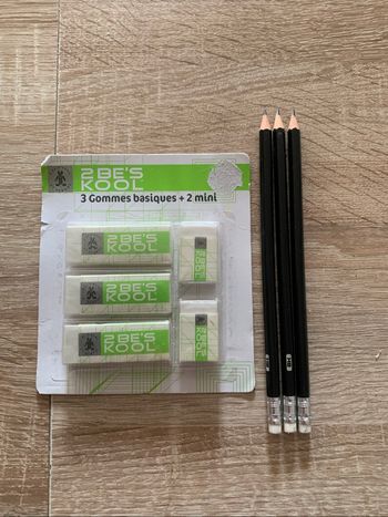 3 gommes basiques + 2 mini + 3 crayons à papier HB