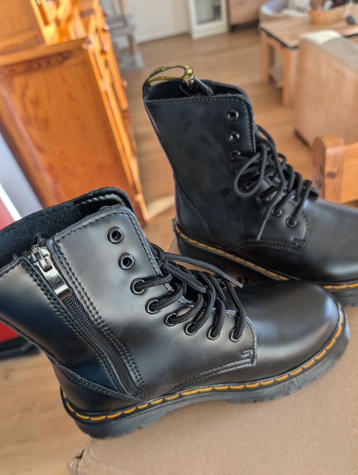 Dr martens neuf - photo numéro 3