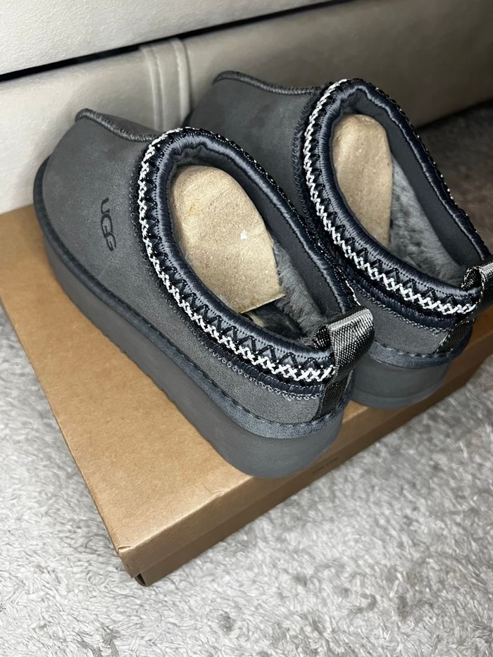 Ugg tazz gris - photo numéro 2