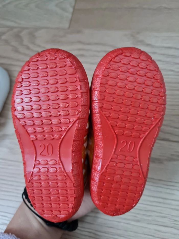 Chausson rouge mixte taille 20 - photo numéro 3