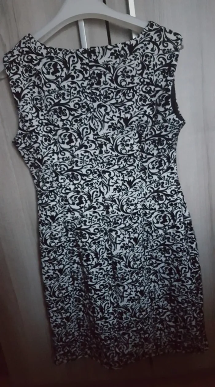 Robe - taille XL 🎀 - photo numéro 2