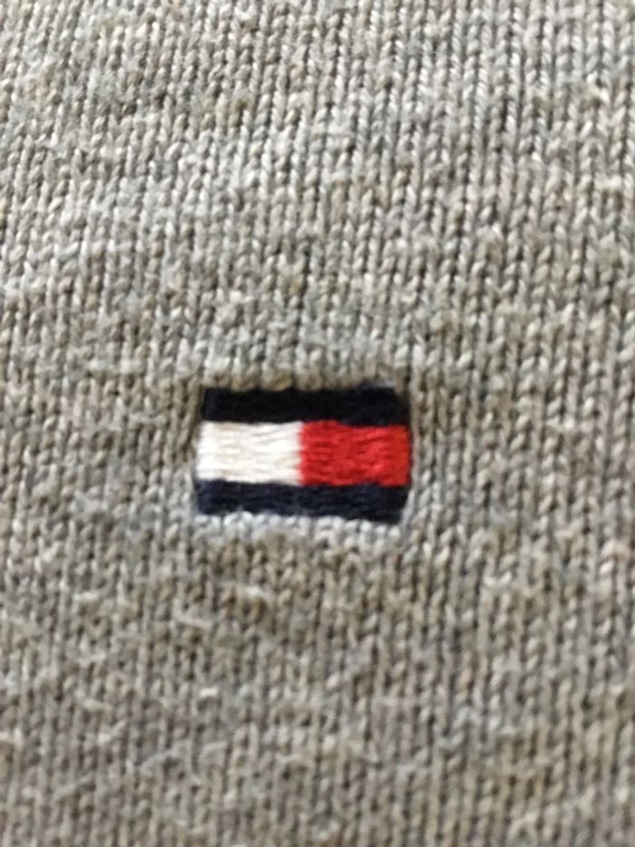 Pull col V pour homme Tommy Hilfiger gris chiné taille M 083 - photo numéro 3