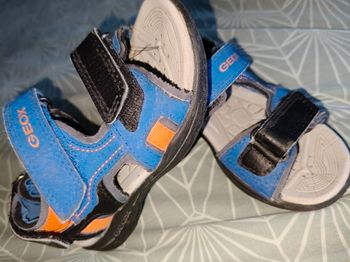 Sandales geox 24 bleue noires scratch