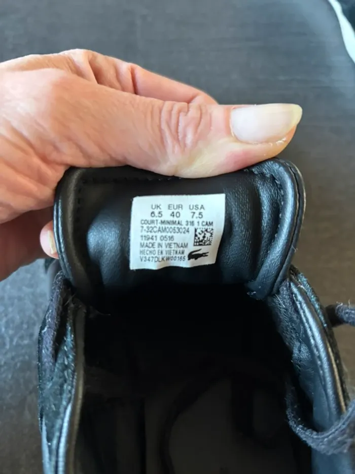 Basket Lacoste femme taille 40 en bon état - photo numéro 10