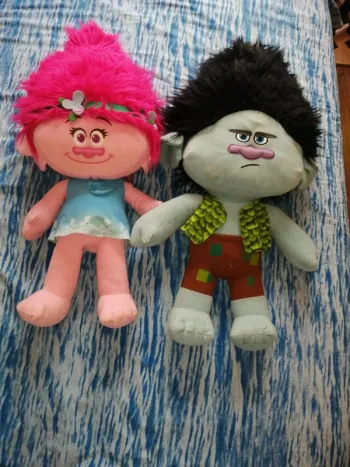 Peluche  les trolls