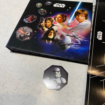 Livre star war avec 38 cartes et poster