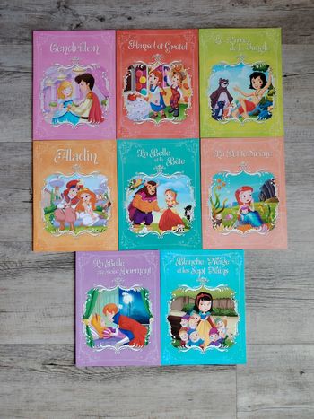 Lot de 8 livres de contes