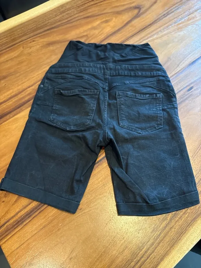 Short de grossesse - photo numéro 2