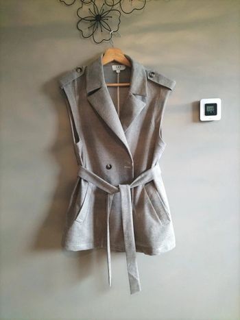 Veste sans manches élégante effet tailleur