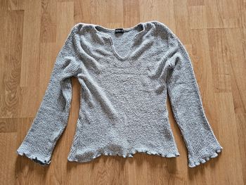 Pull gris col v