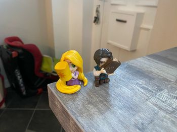Figurine raiponce et flynn rider disney