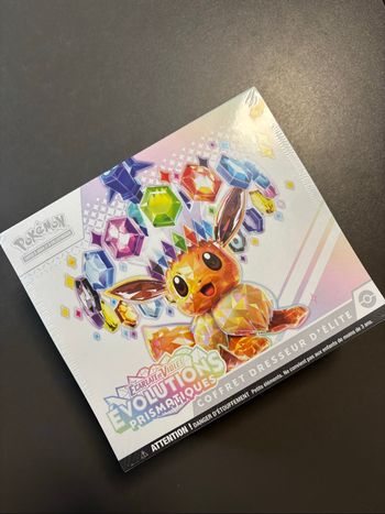 ETB Pokémon Évolutions prismatiques NEUF