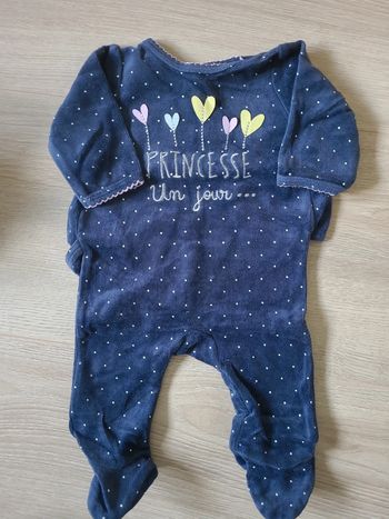 Pyjama 1 mois