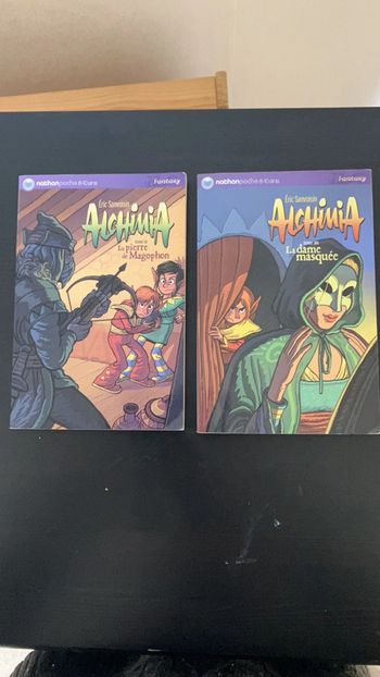 Lot 2 Livres. Nathan Poche . Alchimia.