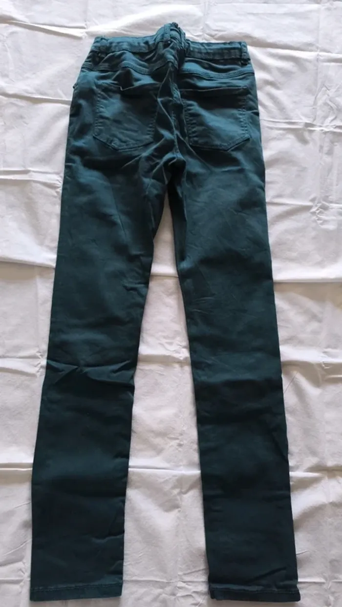 Jolie pantalon tape a l'oeil - photo numéro 4