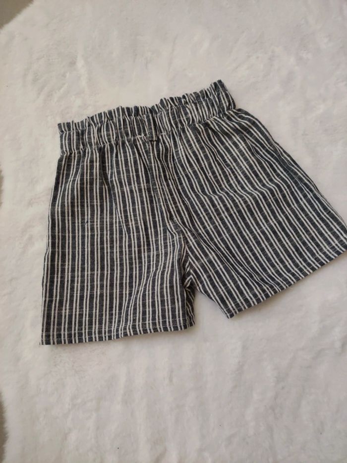 Short fille - photo numéro 4