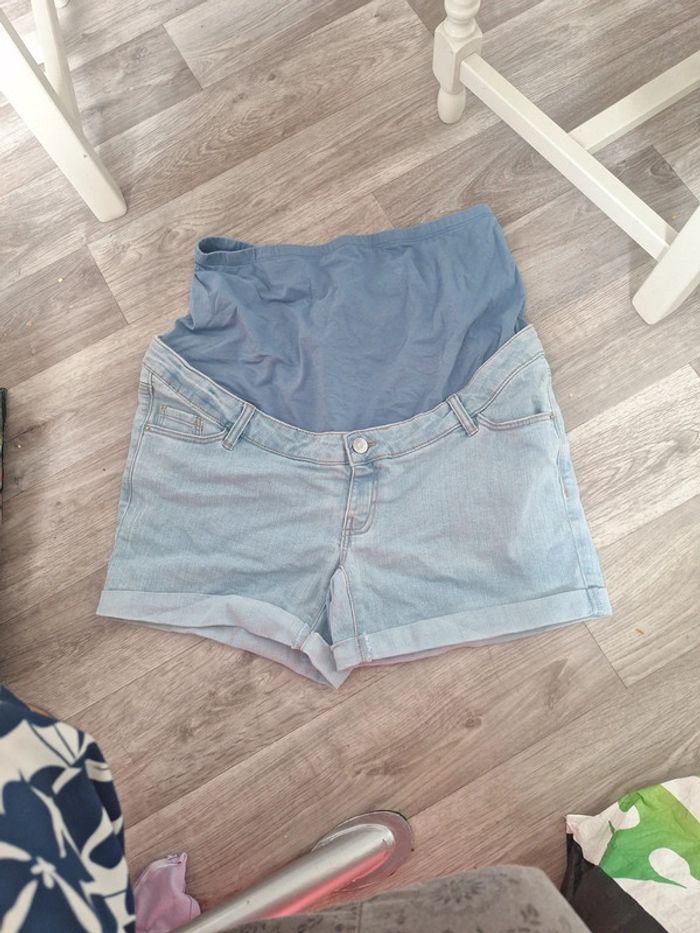 Short de grossesse 44