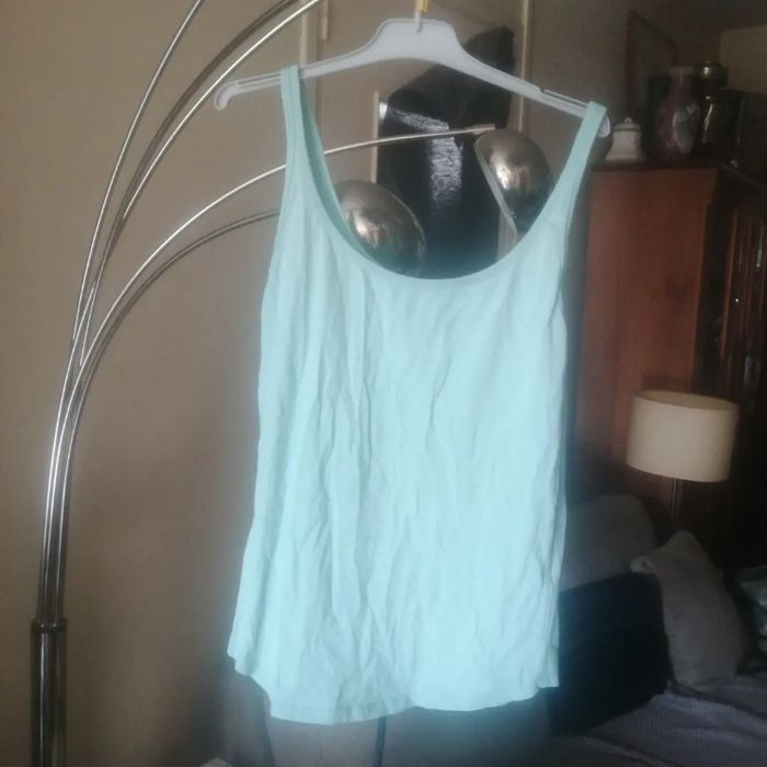 🌸Top péplum bretelles bleu pastel Taille 40 "Bershka" 🌸