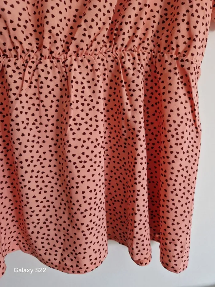 Blouse col V motif cœurs - photo numéro 4