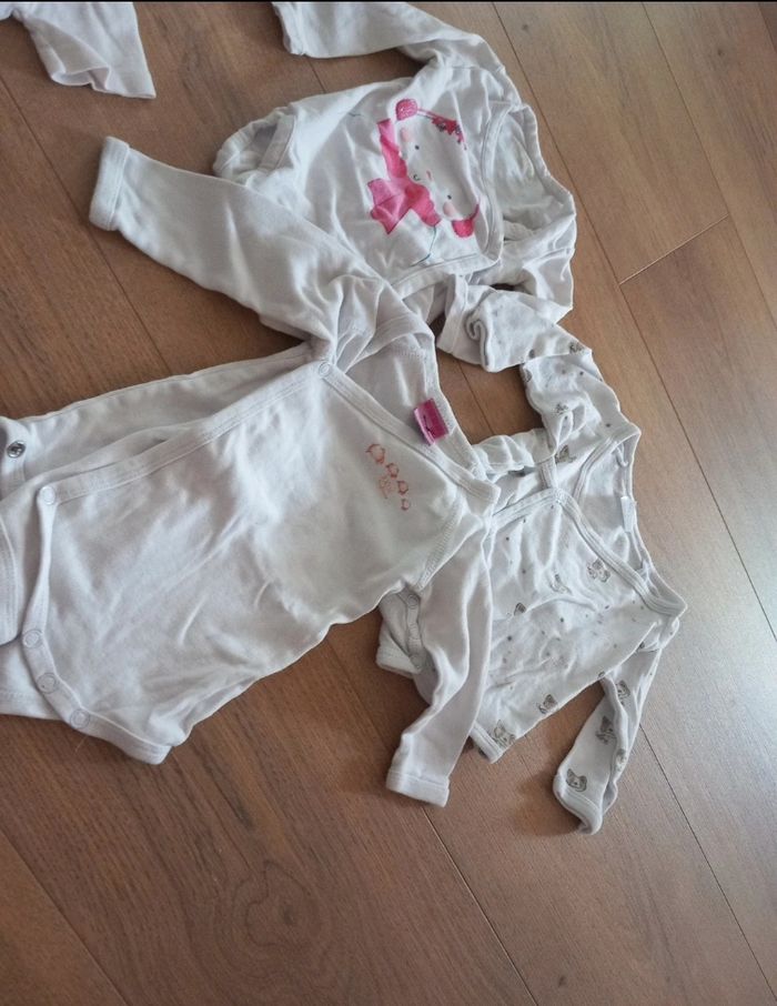 Lot vêtements fille 3 mois - photo numéro 7