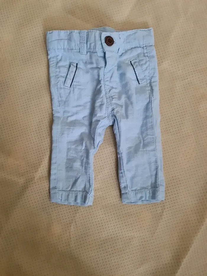 Lot de 13 pantalons et jeans et 2 shorts - photo numéro 7