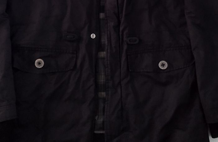 Blouson noir à capuche - photo numéro 3