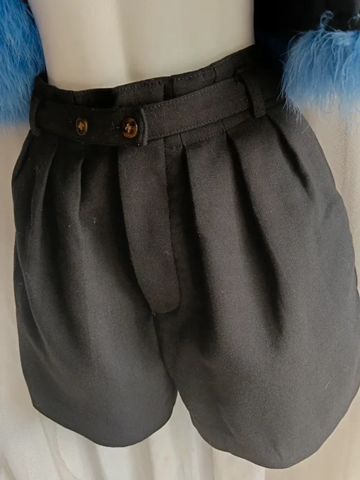 Marc By Marc Jacob "Short taille haute noir " t. 2 - photo numéro 2