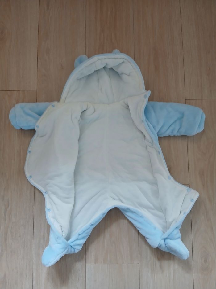 Combinaison capuche polaire 6 mois - photo numéro 3