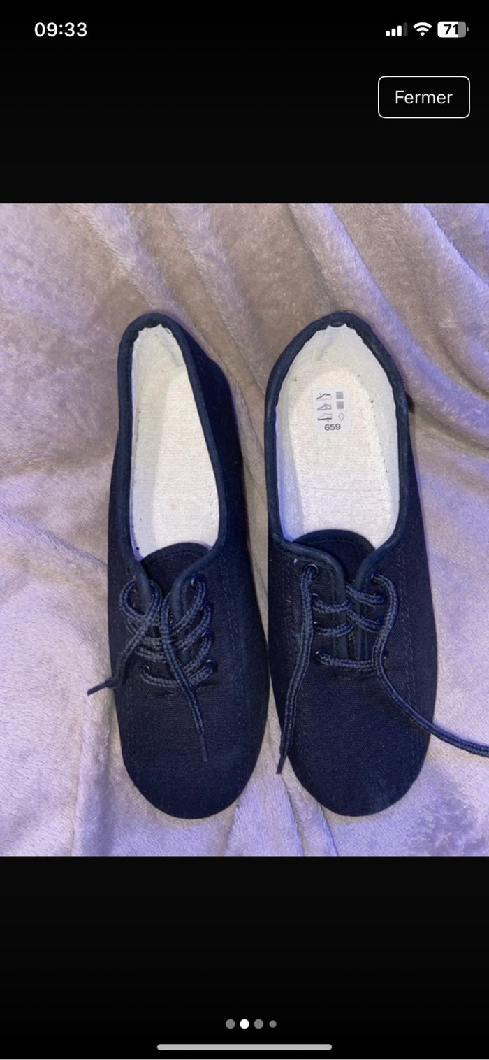 Chaussures noires à petits talons - photo numéro 2