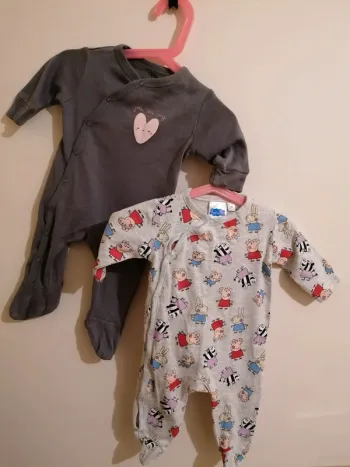 Lot pyjama 3 mois peppa pig zeemann et tex