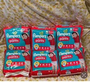 Six pack de couches Pampers taille 7 culotte