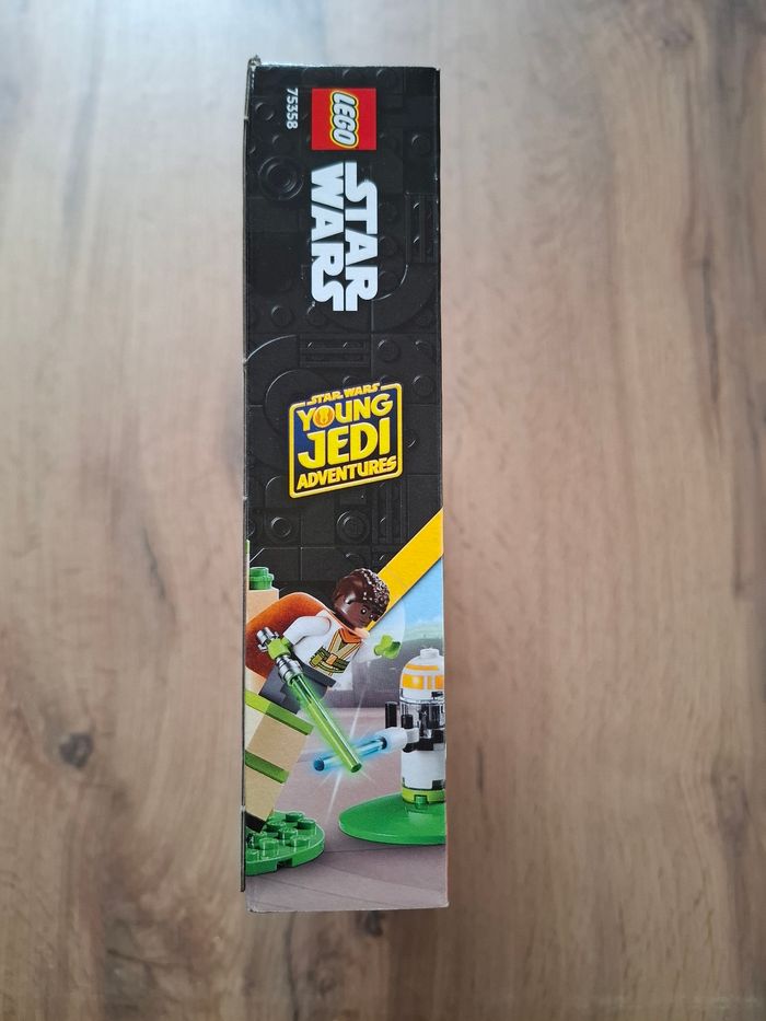 LEGO Star Wars™ 75358 - Le temple Jedi de Tenoo - photo numéro 4