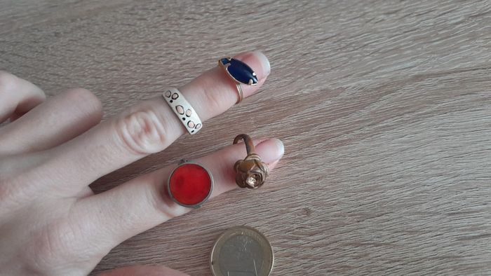 Magnifique lot petites bagues fantaisies vintage