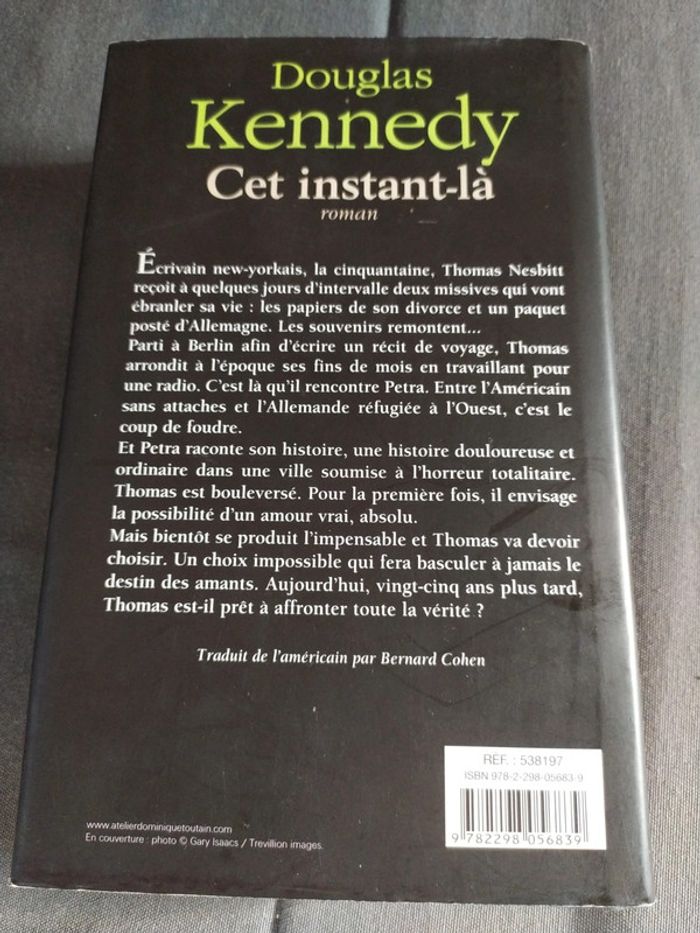 Cet instant - là de Douglas Kennedy - photo numéro 2