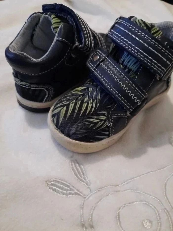 Bottines à scratchs effet feuilles taille 21 - photo numéro 5