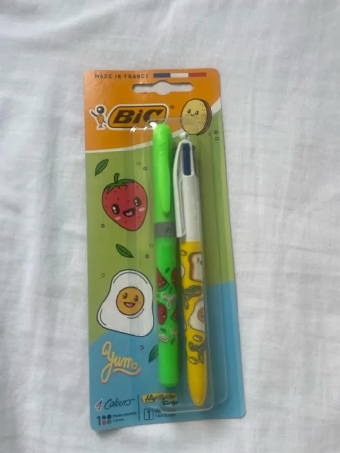Stylo 4 couleurs + surligneur Kawaii (pastel & classique) - photo numéro 3