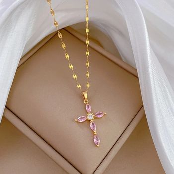 Collier en acier inoxydable avec pendentif croix en zircon rose – Élégance et finesse