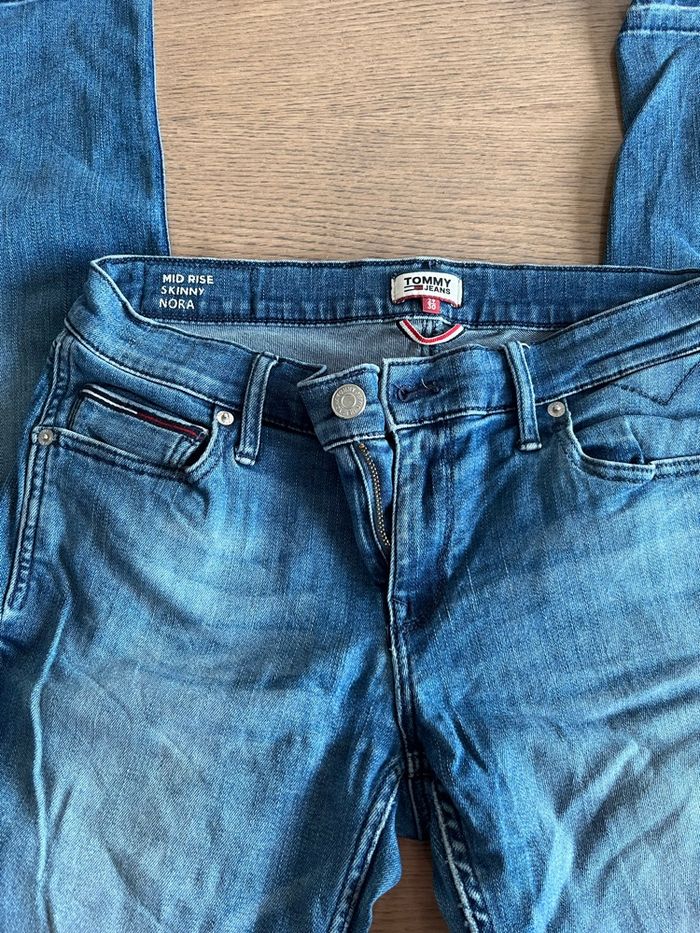 Jean tommy H femme  taille 40 - photo numéro 5
